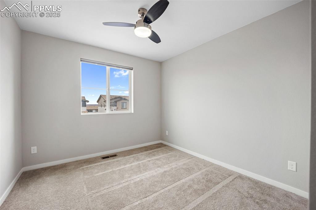 Image 27 of 50: Bedroom 4