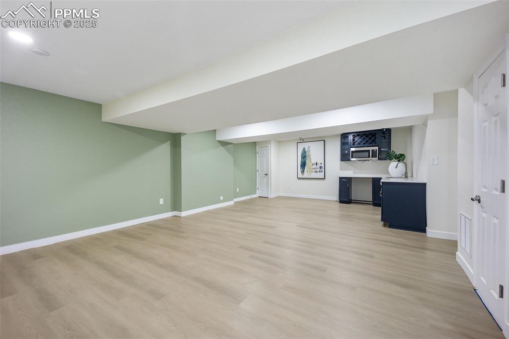 Image 36 of 50: Family Room