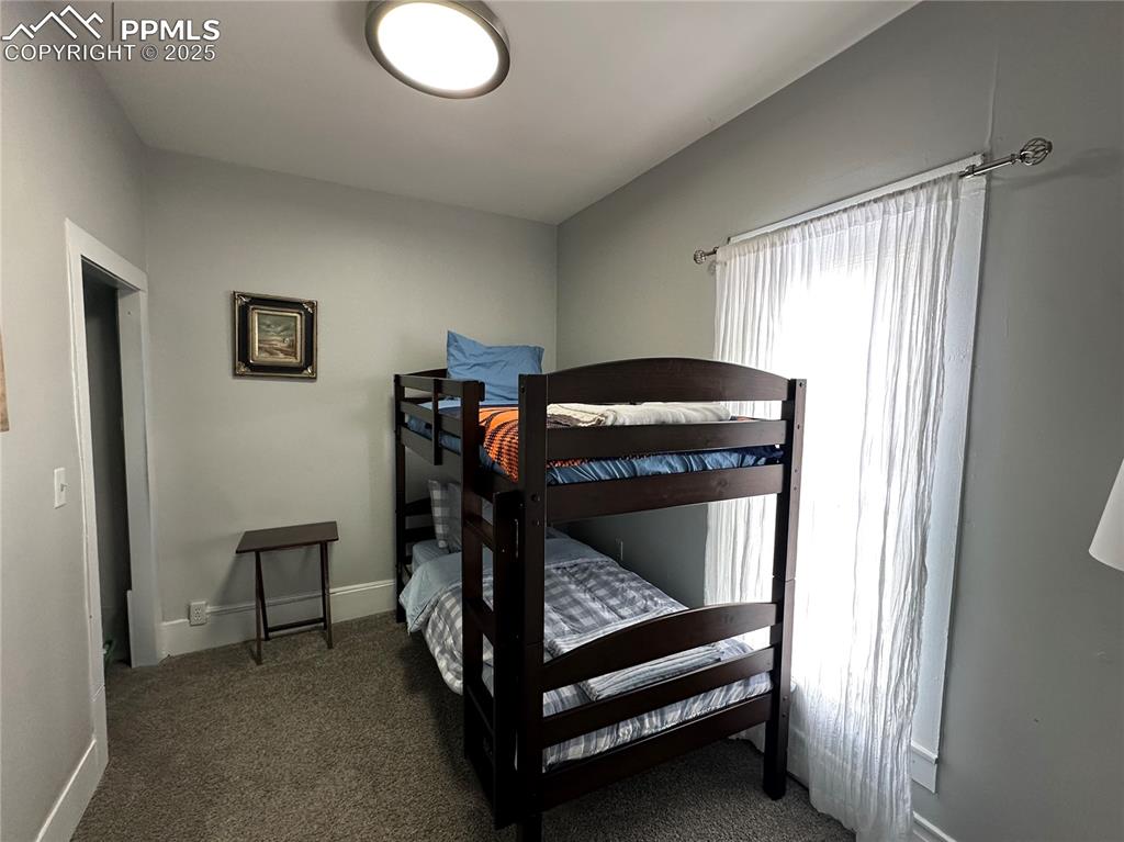 Image 12 of 16: Bedroom
