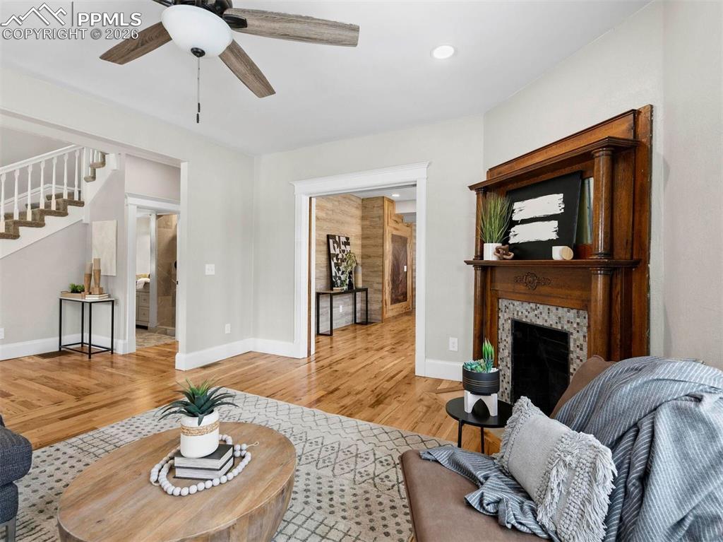 Image 11 of 49: Living Room