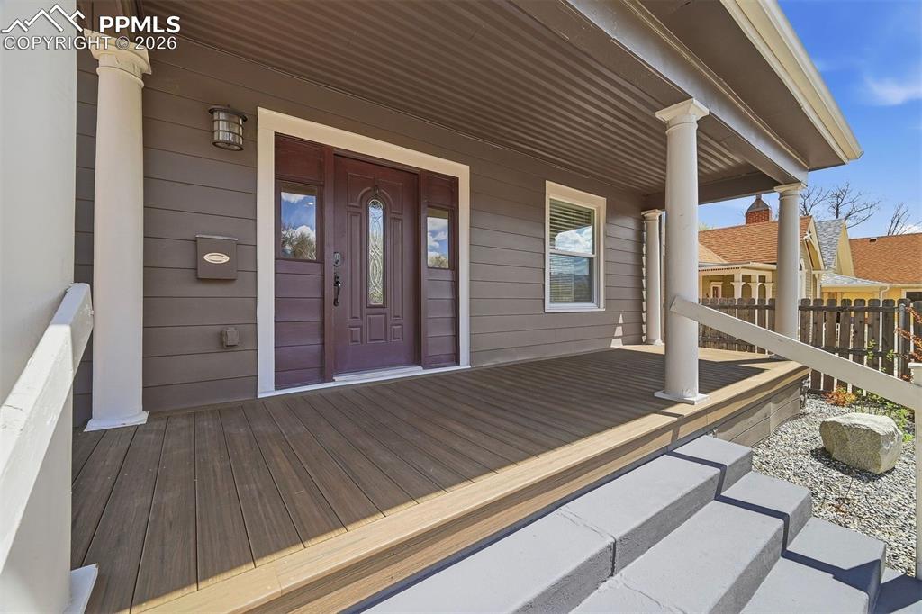 Image 8 of 49: Entry