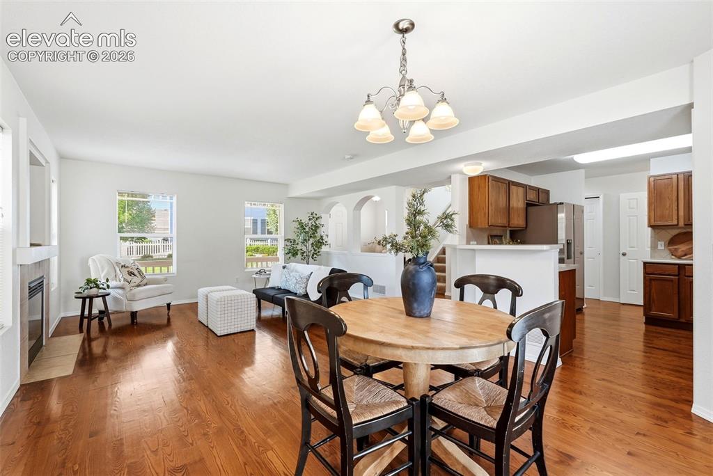 Image 12 of 48: Dining Area