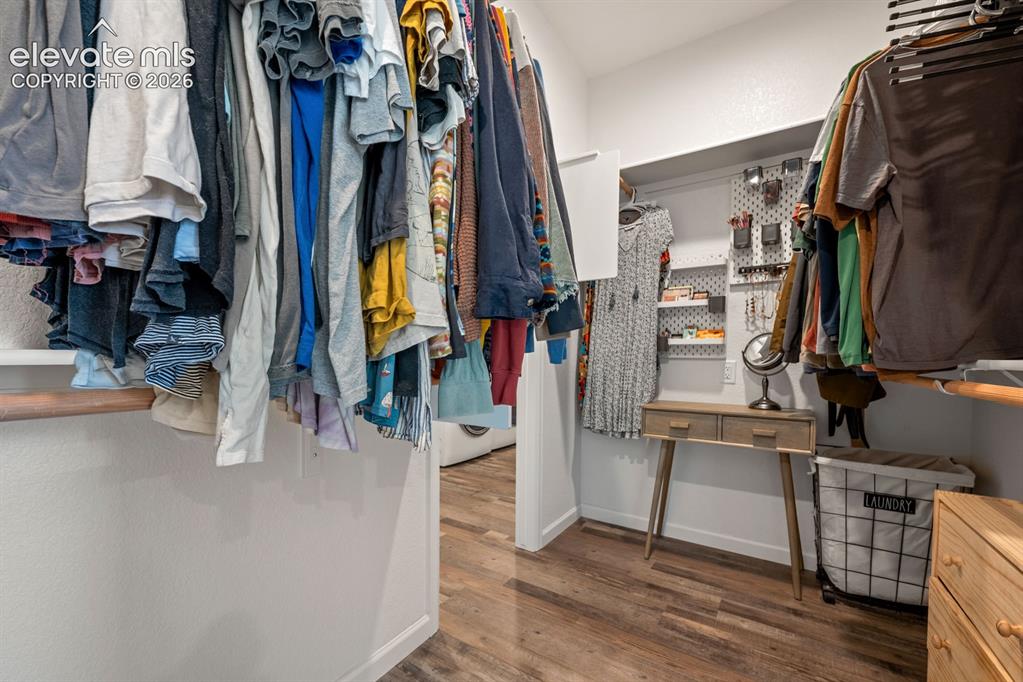 Image 16 of 34: Closet