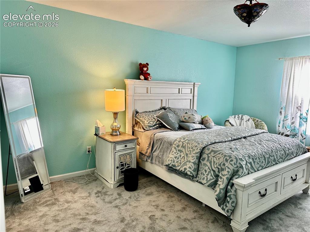 Image 12 of 29: Bedroom