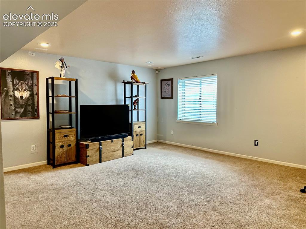 Image 16 of 29: Living Room