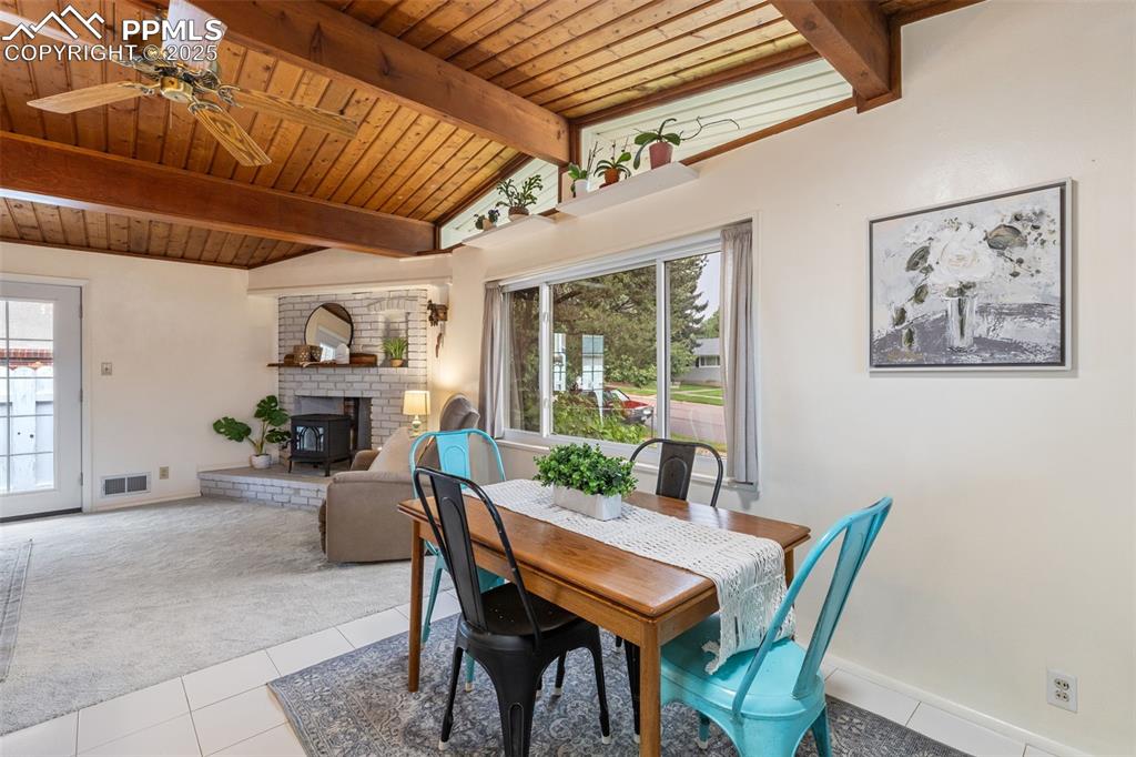Image 9 of 45: Dining Area