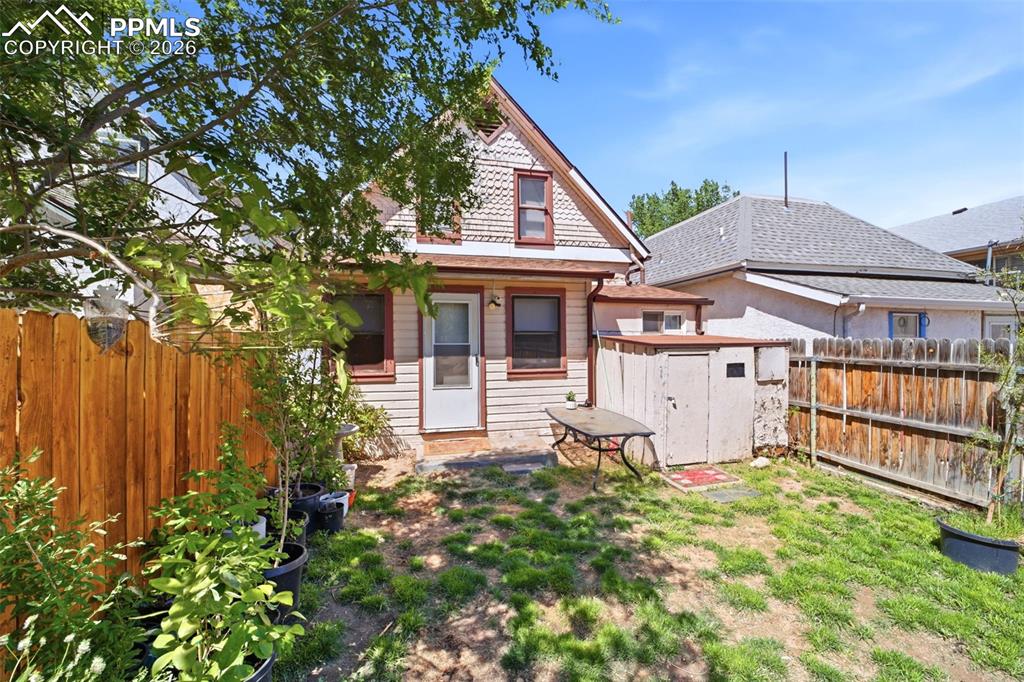 Image 23 of 25: Back of Structure