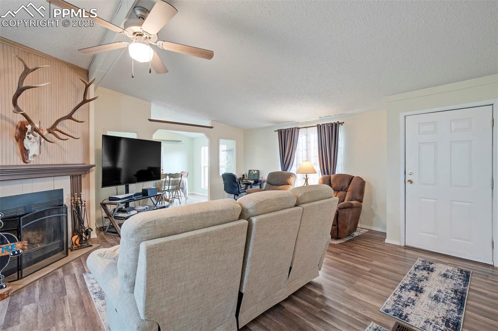 Image 9 of 49: No Description Available