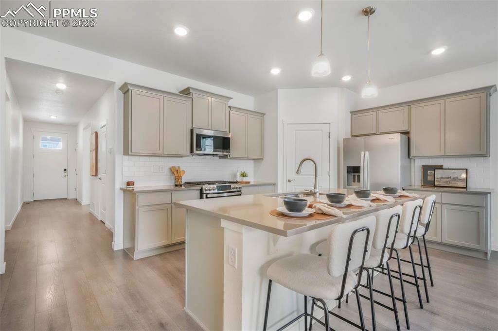 Image 3 of 50: Kitchen