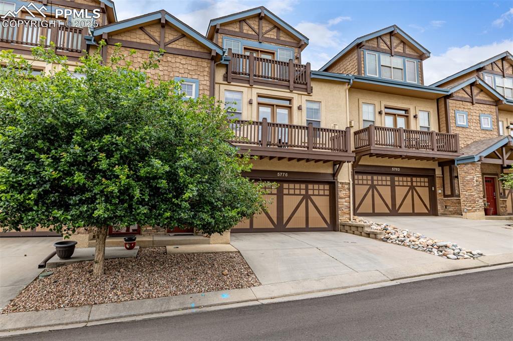 Image 3 of 50: Front of Structure