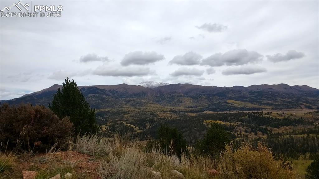 Image 3 of 15: Mountain view