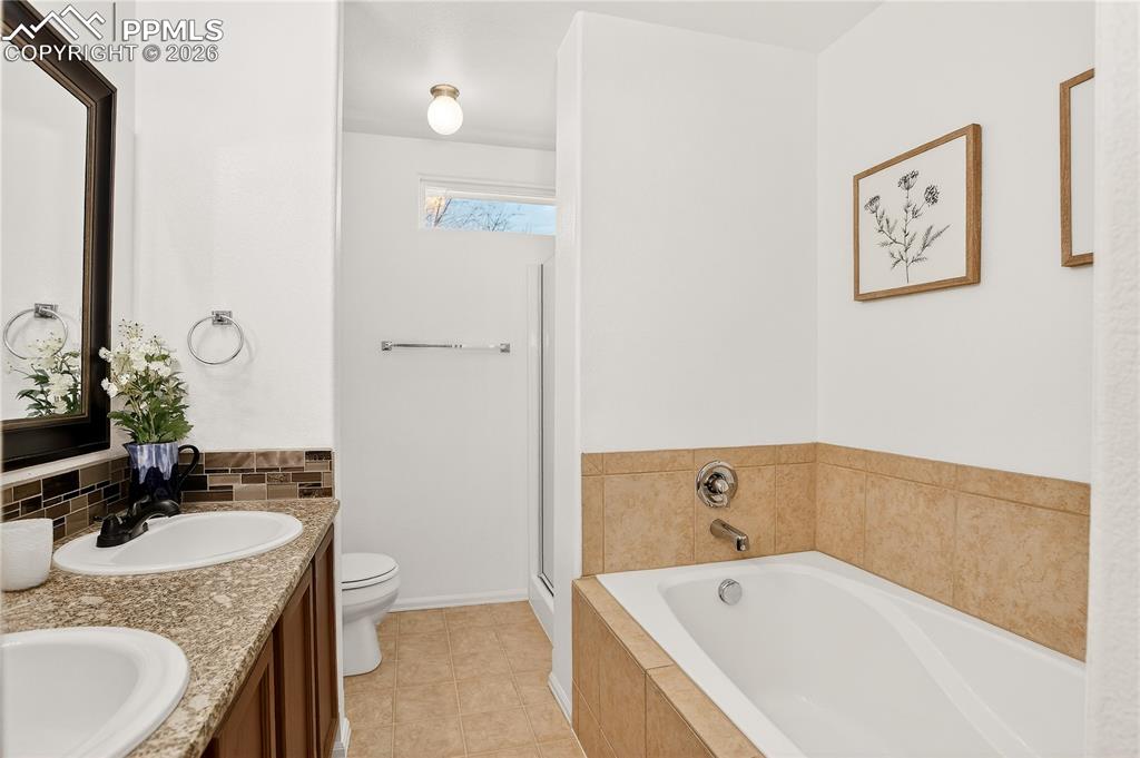 Image 24 of 32: Ensuite Primary Bathroom