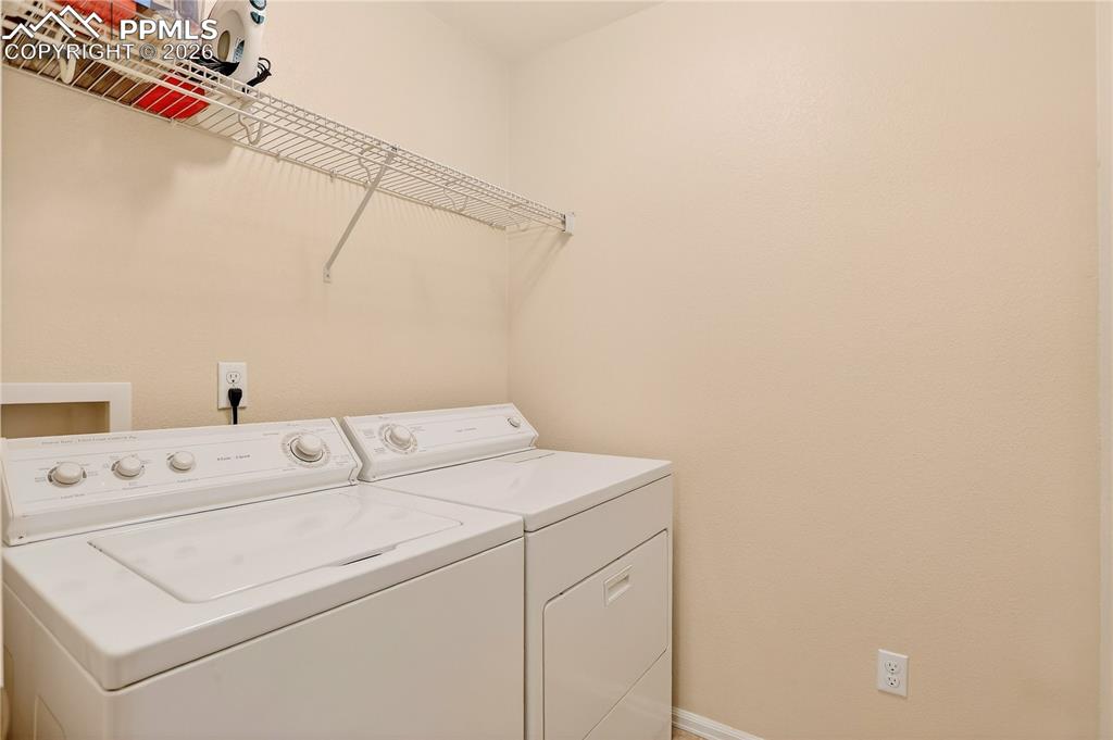 Image 29 of 32: Upper Level Laundry