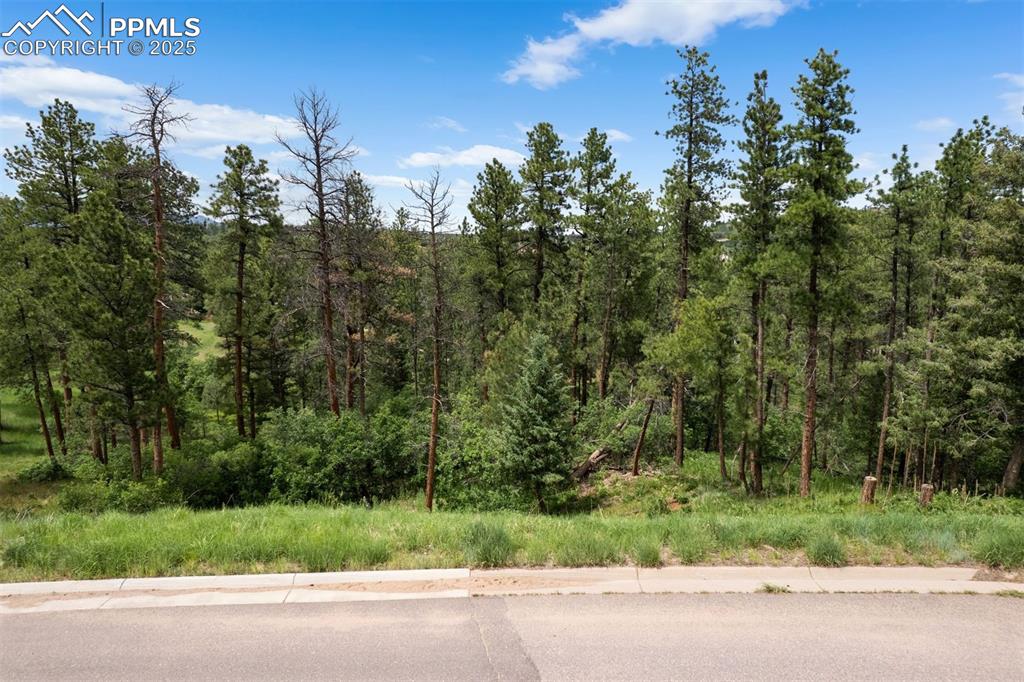 Image 4 of 6: Ready to Build. Waiting to Inspire.