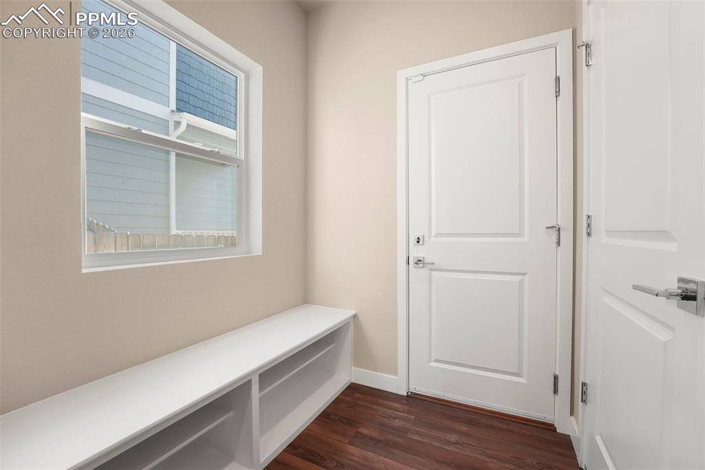 Image 31 of 33: Mud Room