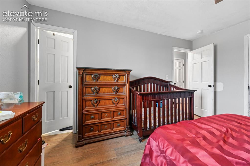 Image 18 of 38: Bedroom