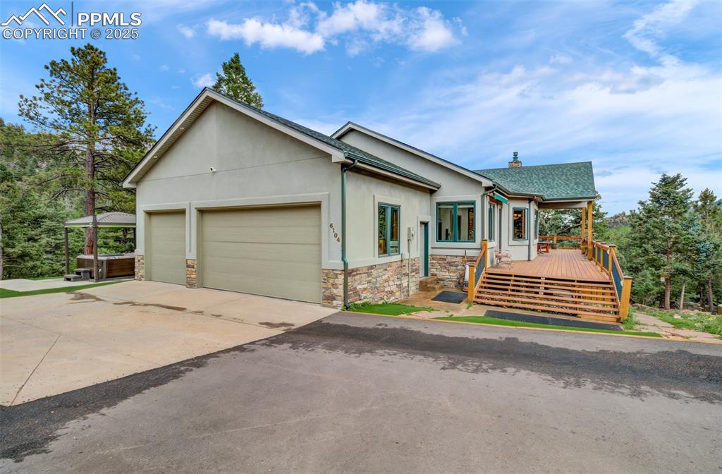 Caption: This 4 Bedroom, 3 Bathroom, 3 Car Oversized Garage Custom home is located in a one of a kind locatio