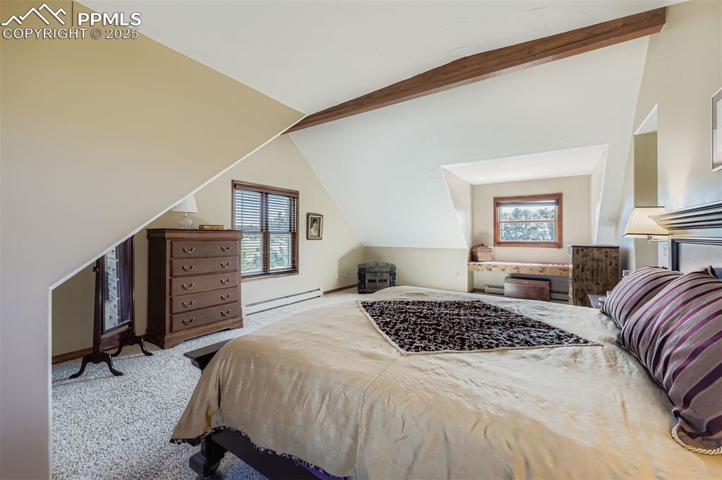 Image 18 of 42: Master Bedroom