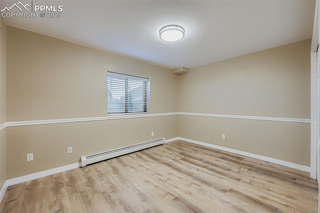 Image 27 of 42: Basement, secondary bedroom #3