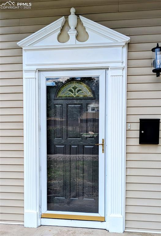 Image 8 of 39: Entrance to property
