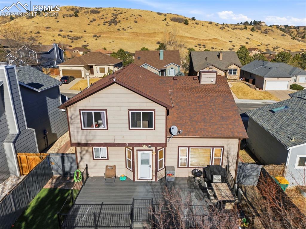 Image 43 of 50: Back of Structure