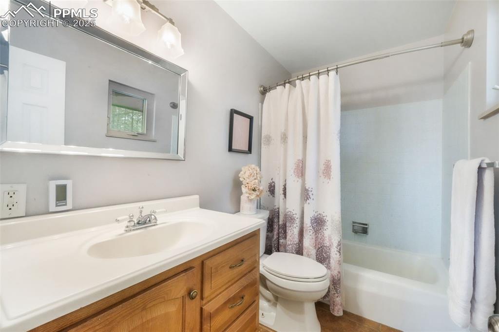 Image 20 of 50: Master Bathroom