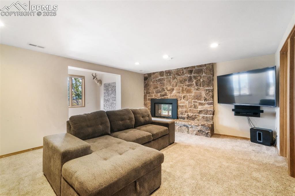 Image 28 of 50: Recreation Room