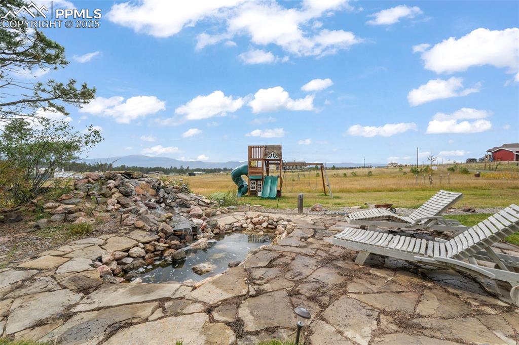 Image 43 of 50: View