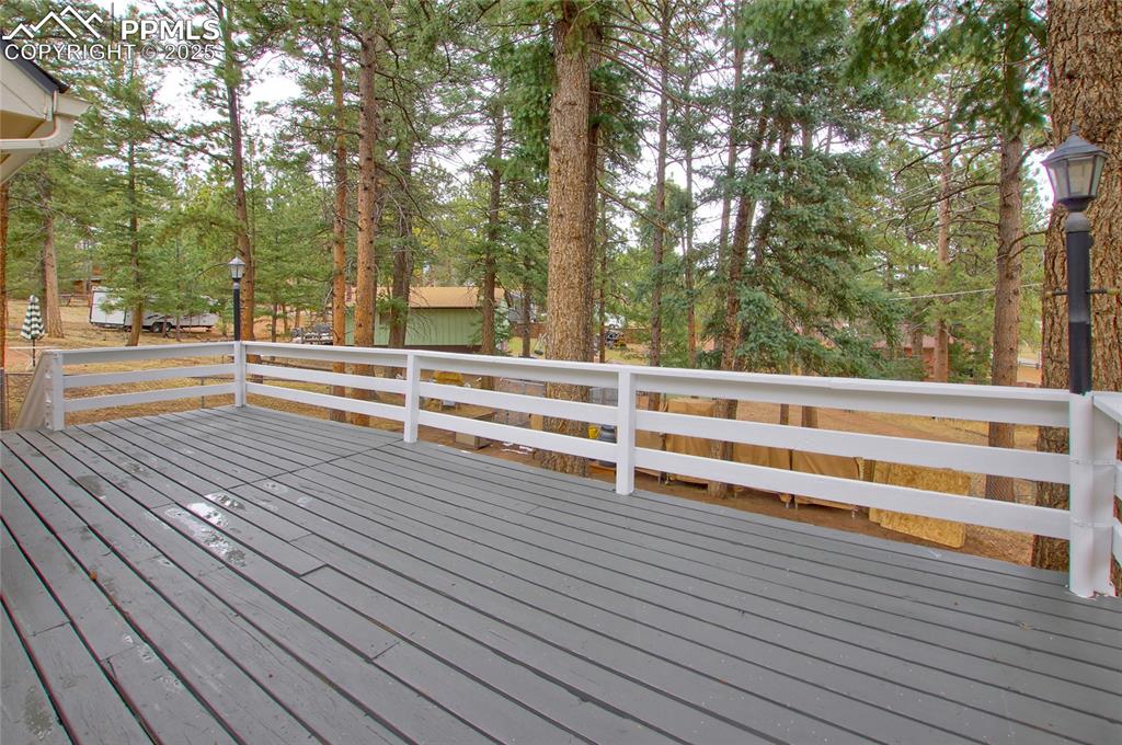 Image 28 of 45: Deck