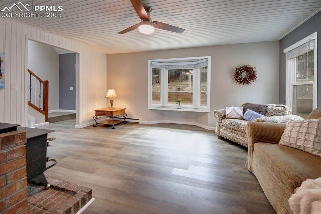 Image 8 of 45: Living Room
