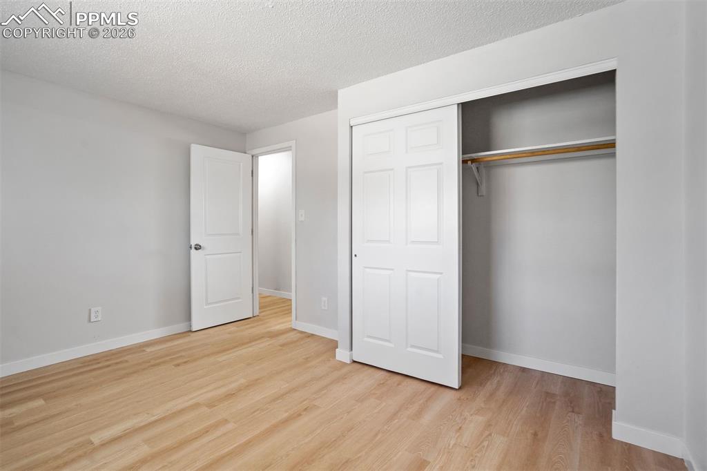 Image 19 of 49: Bedroom