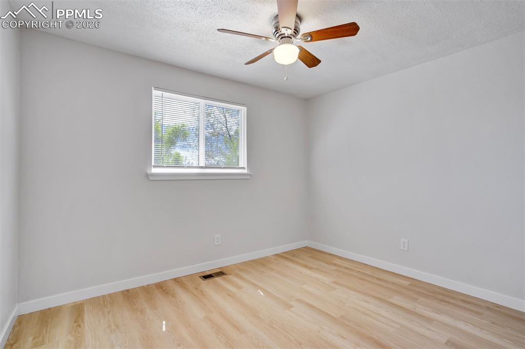 Image 27 of 49: Bedroom