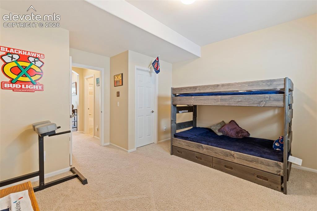 Image 31 of 50: EnSuite - Large Walk in Closet