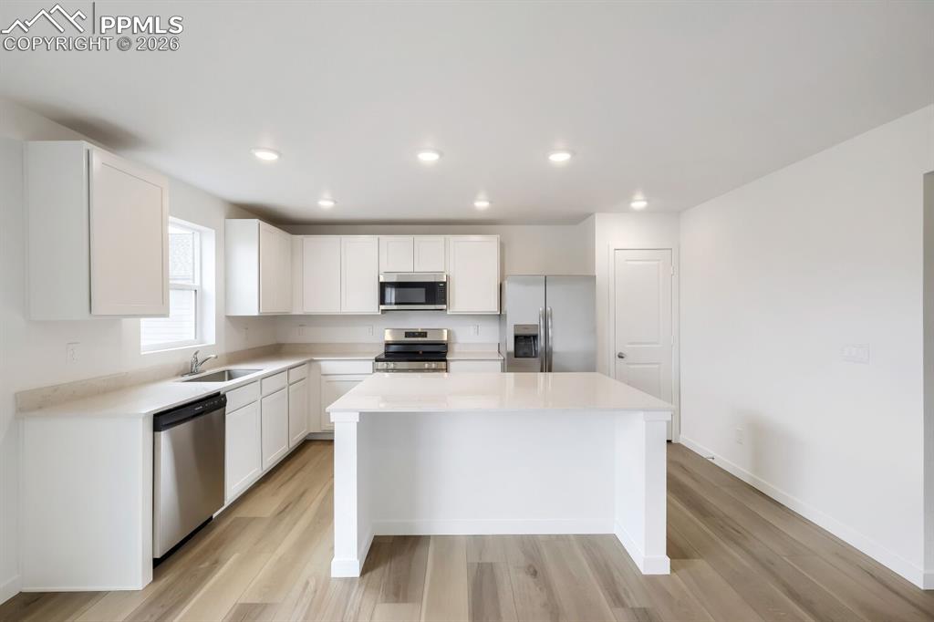 Image 4 of 13: Kitchen