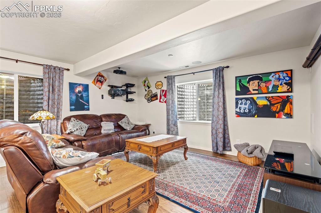 Image 27 of 42: Living Room