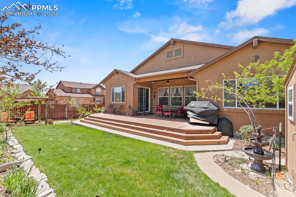 Image 37 of 42: Back of Structure