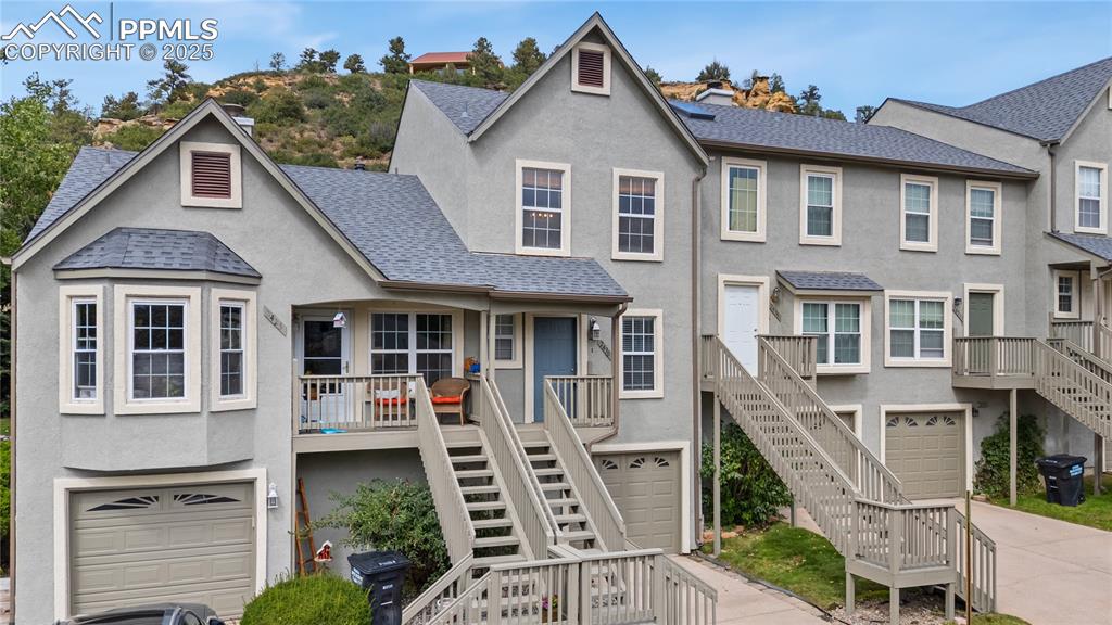 Image 10 of 31: Front of Structure