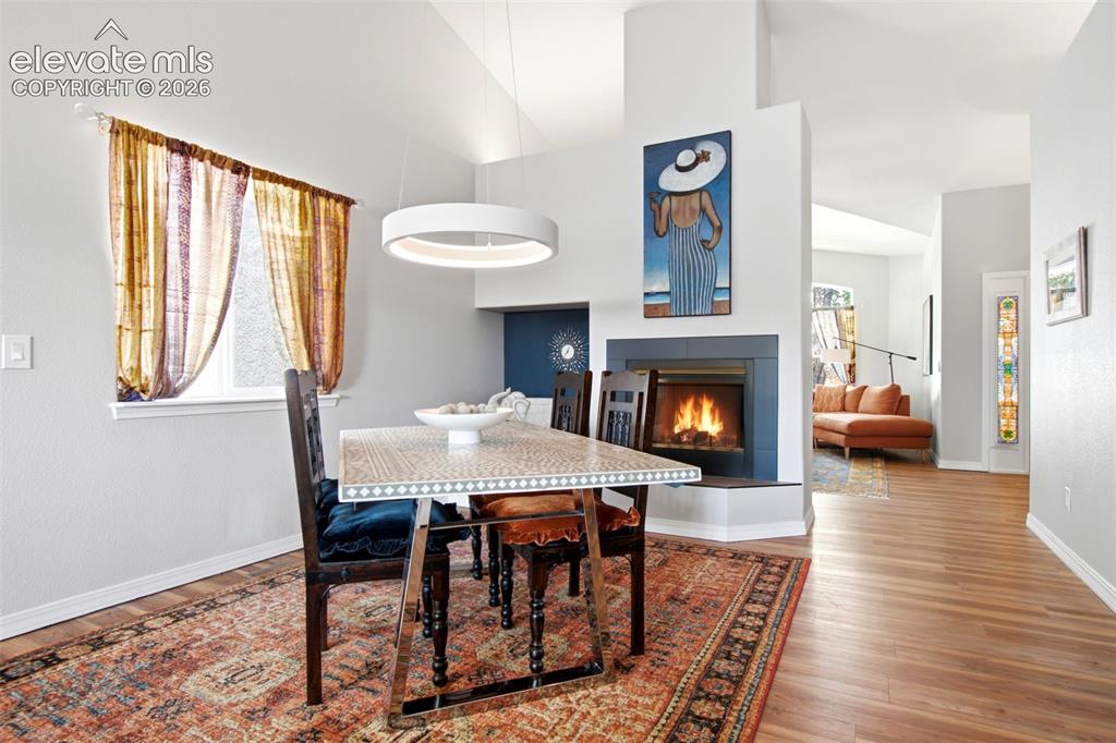 Image 8 of 49: Dining Area