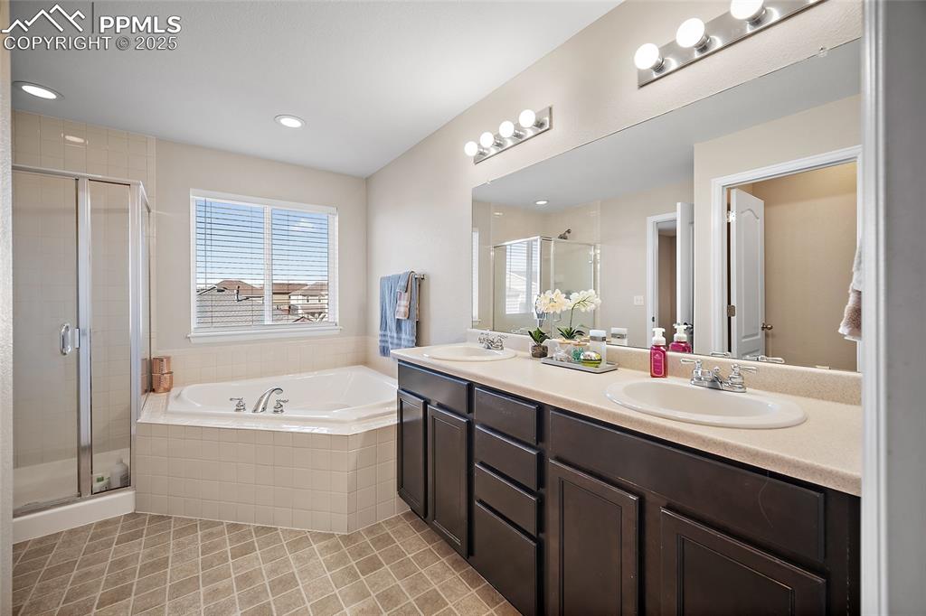 Image 31 of 50: Master Bathroom