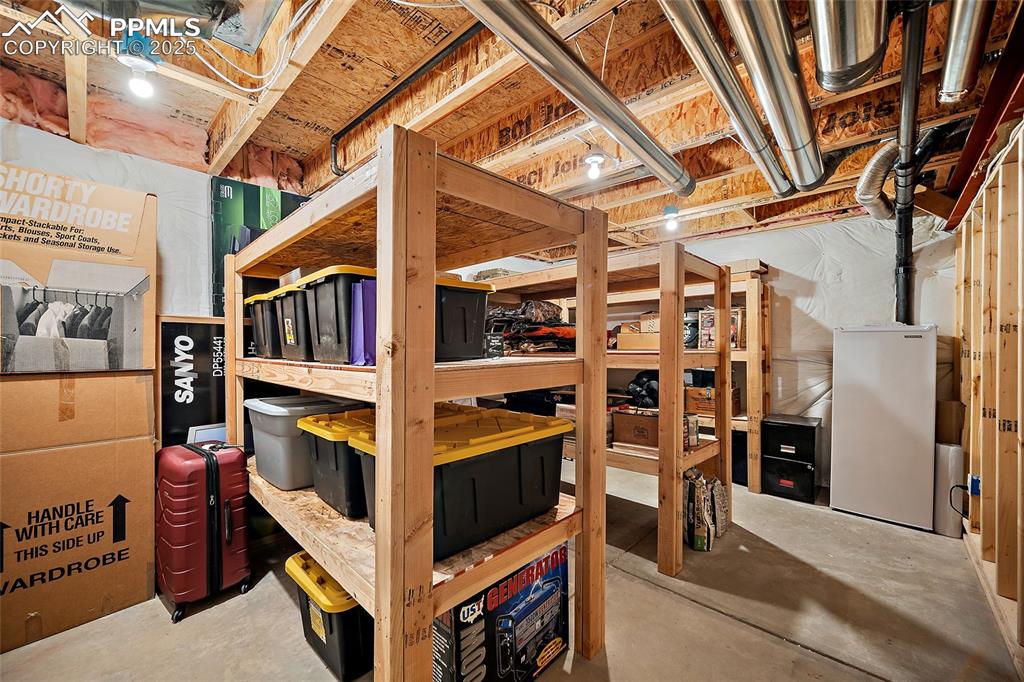 Image 39 of 50: Storage