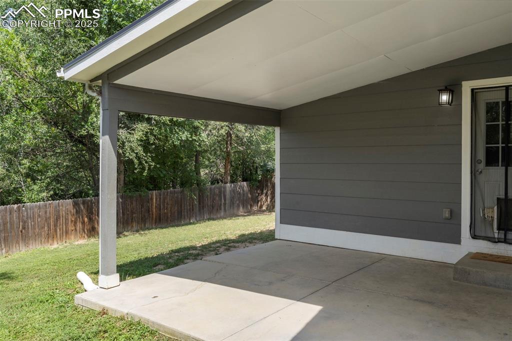 Image 20 of 24: View of patio