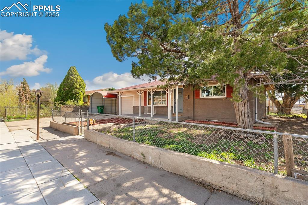 Image 2 of 29: Front of Structure