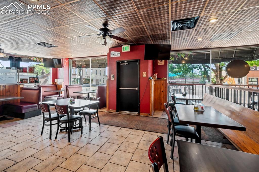 Image 13 of 41: Dining Area