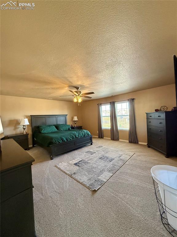 Image 11 of 30: Bedroom