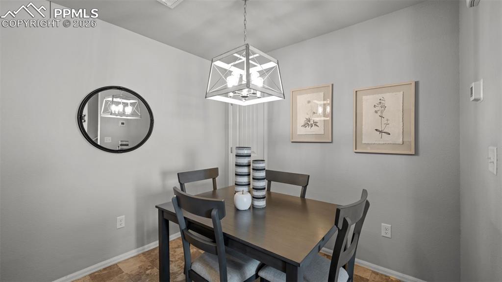 Image 12 of 43: Dining Area