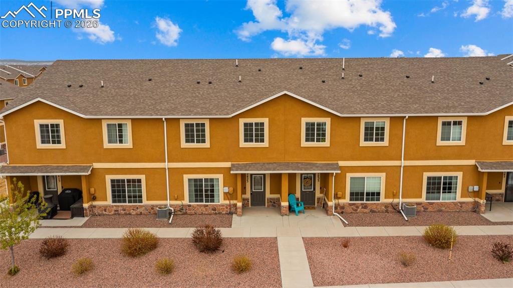 Image 37 of 43: Back of Structure