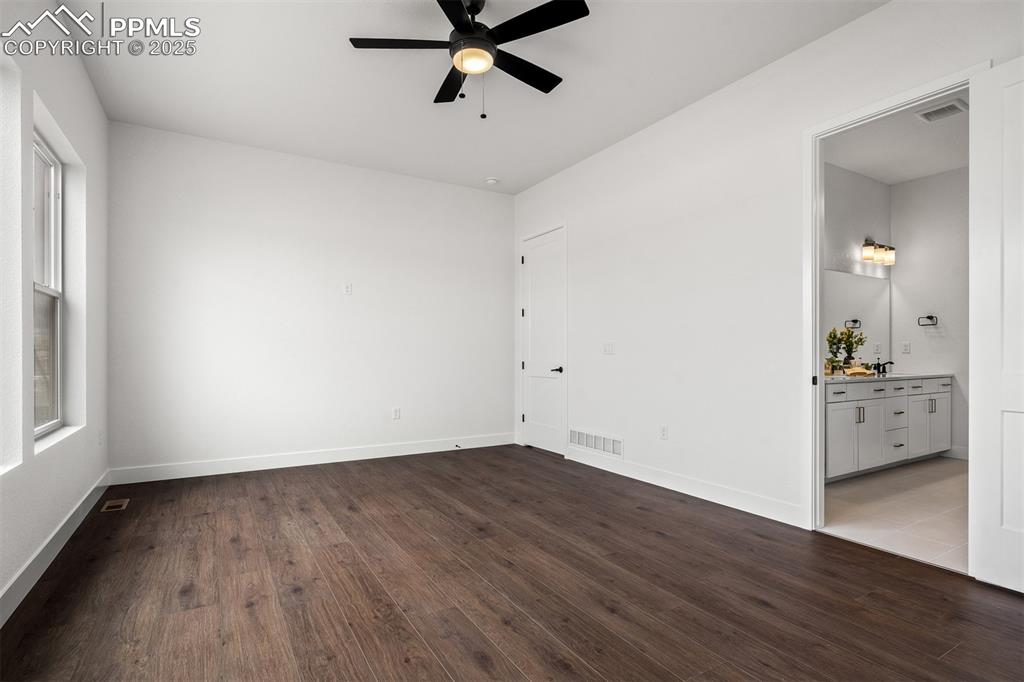 Image 18 of 40: Master Bedroom