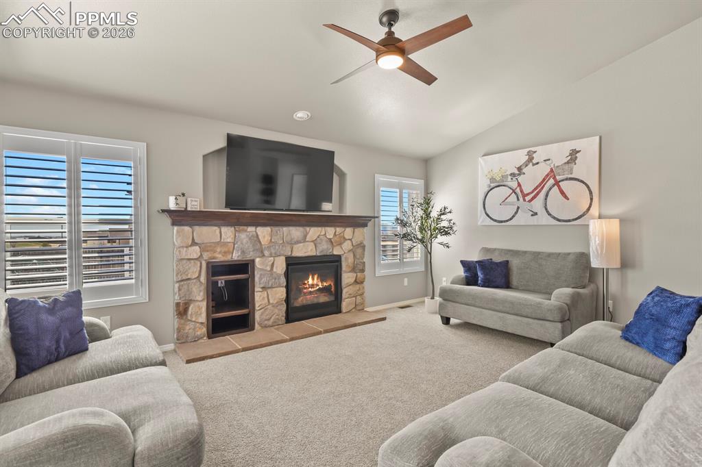 Image 16 of 49: Living Room