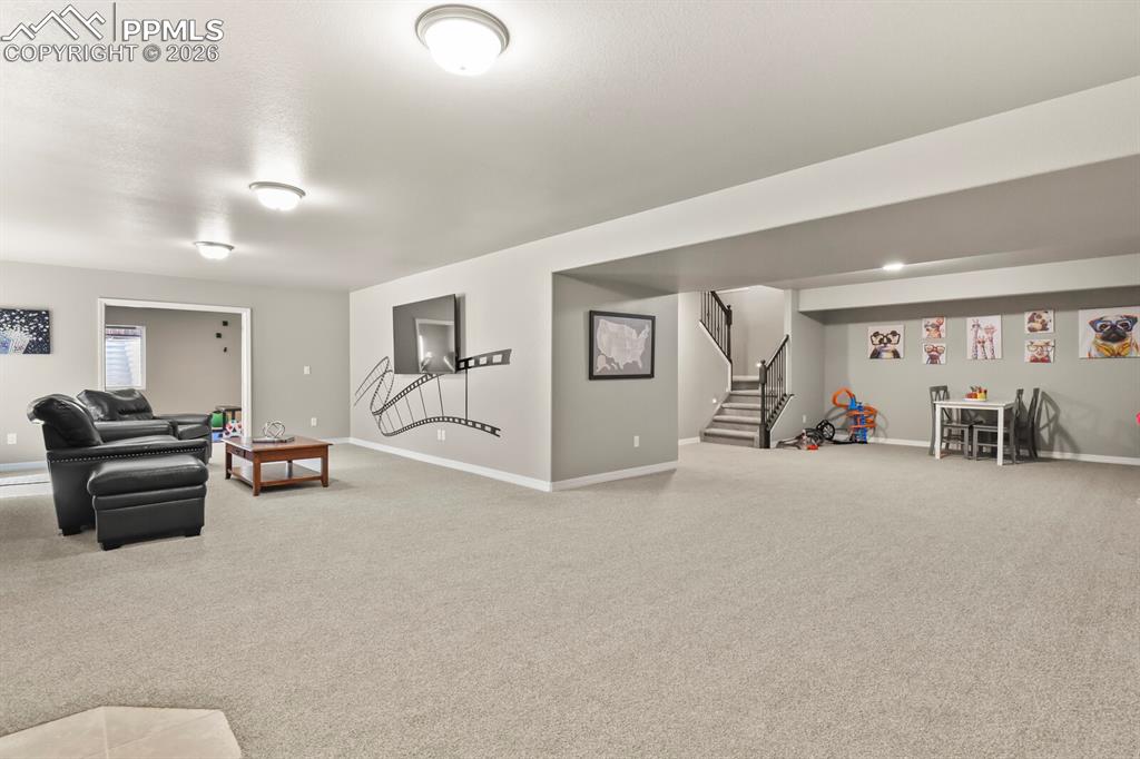 Image 32 of 49: Living Room