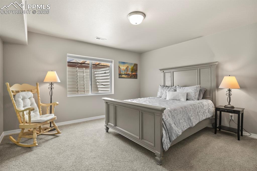 Image 39 of 49: Bedroom